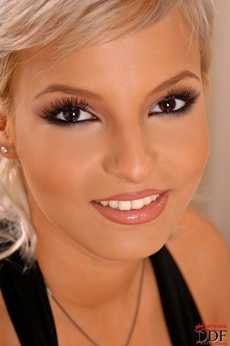 Тая, 18 лет, 4 размер груди